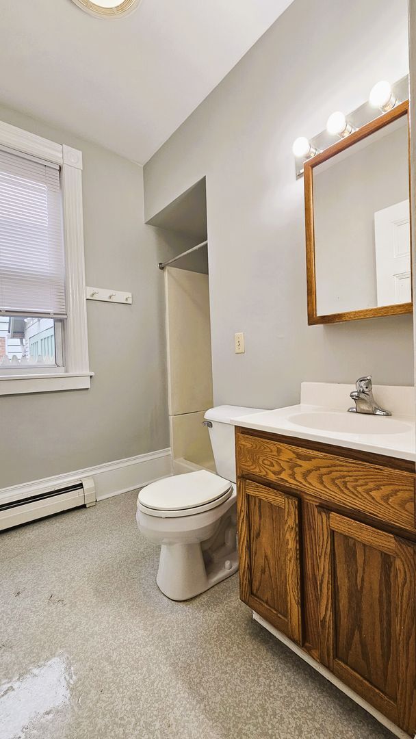 Building Photo - 234 Pearl St