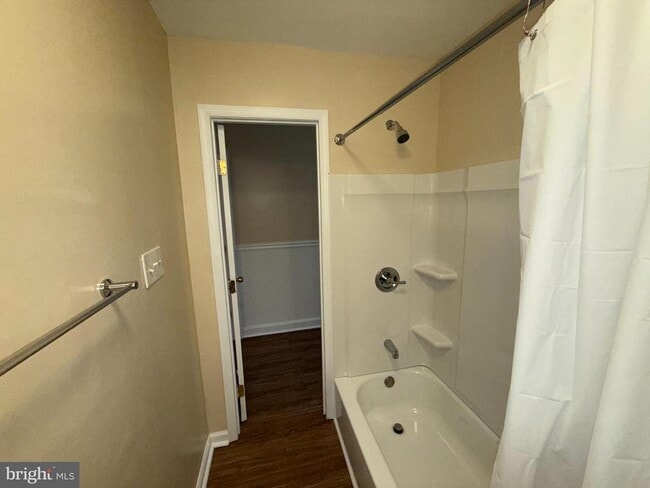 Building Photo - 5437 Christian St