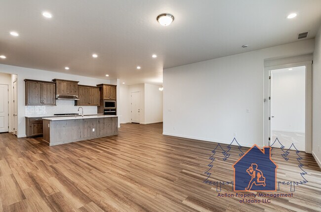 Building Photo - 8548 W Lilburn St