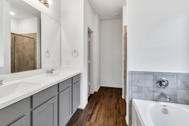 Building Photo - COMING SOON - MID MAY