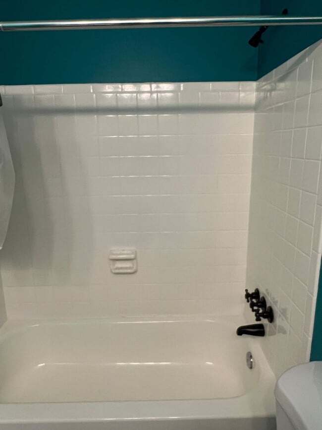 Building Photo - One-Level Updated Home in Hilton Head Plan...