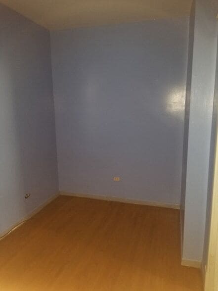 Building Photo - 2453 W 46th Pl