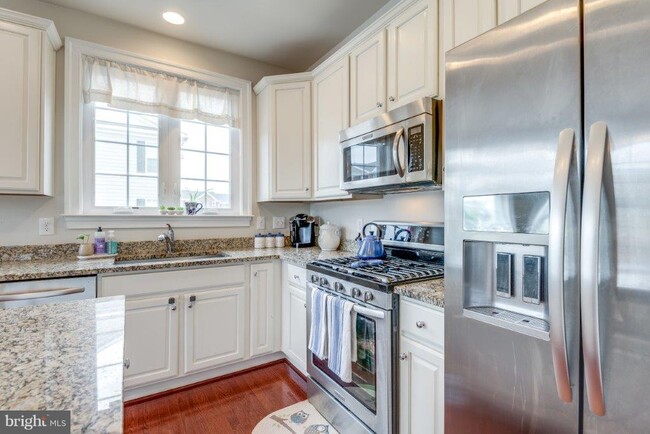 Building Photo - 42713 Tunstall Terrace
