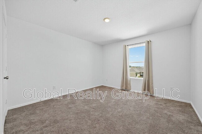 Building Photo - 10716 Sweepback Trl
