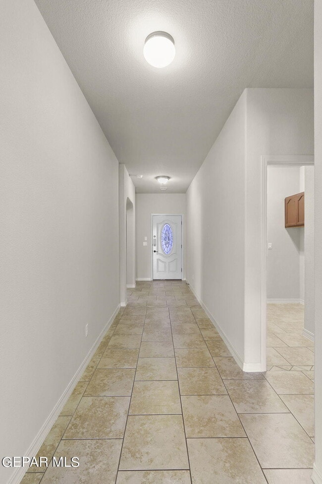 Building Photo - 7508 Wolf Creek Dr