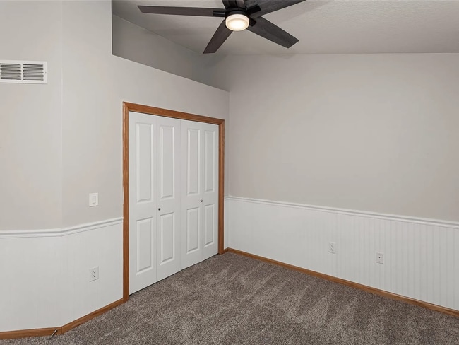 Building Photo - Townhouse for Rent!