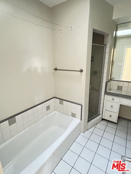 Building Photo - 629 Idaho Ave