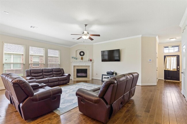 Building Photo - 31070 Timber Bend Ln