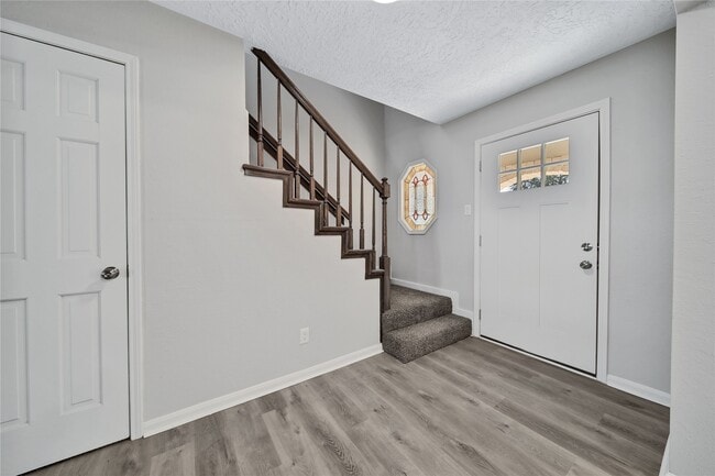 Building Photo - 13426 Balcrest Dr