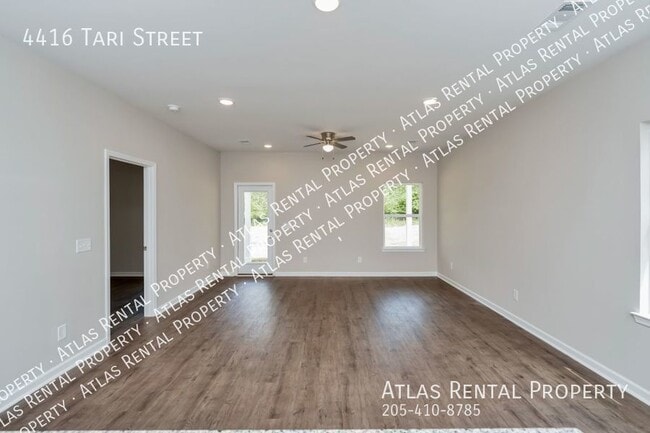 Building Photo - 4416 Tari St