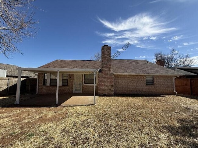 Building Photo - 9805 Blue Bonnet Dr