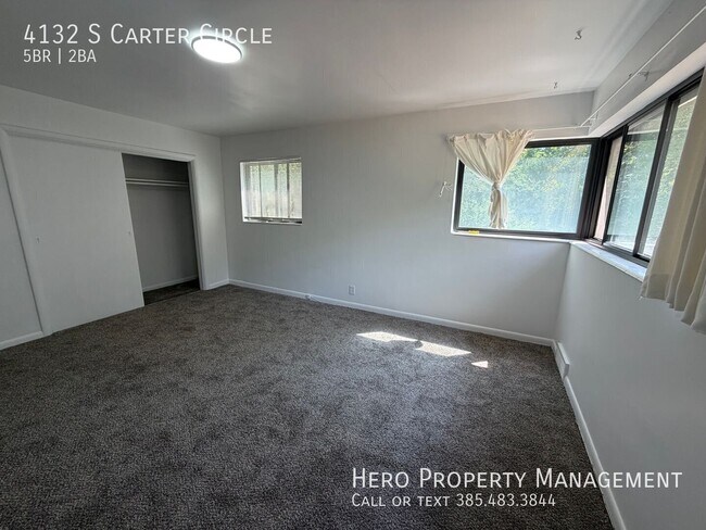Building Photo - 4132 S Carter Cir