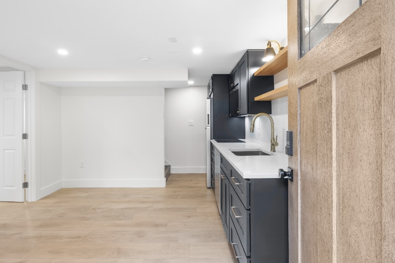 Building Photo - 5703 Fenwick Dr