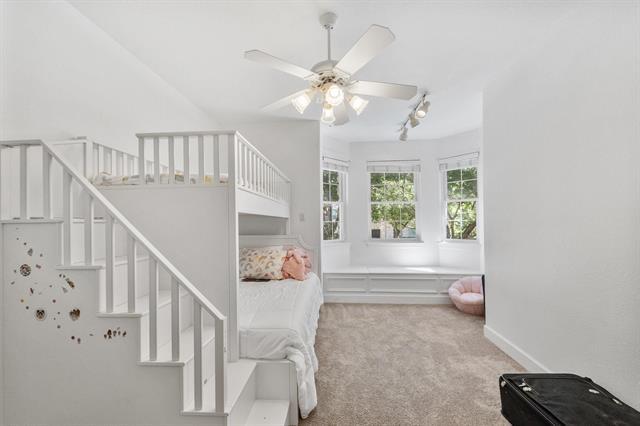 Building Photo - 621 Somerset Dr