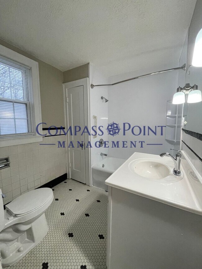 Building Photo - Welcome To Your New Home!!!!