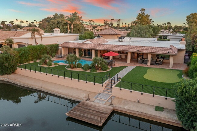 Building Photo - 7620 E Vía Del Placito