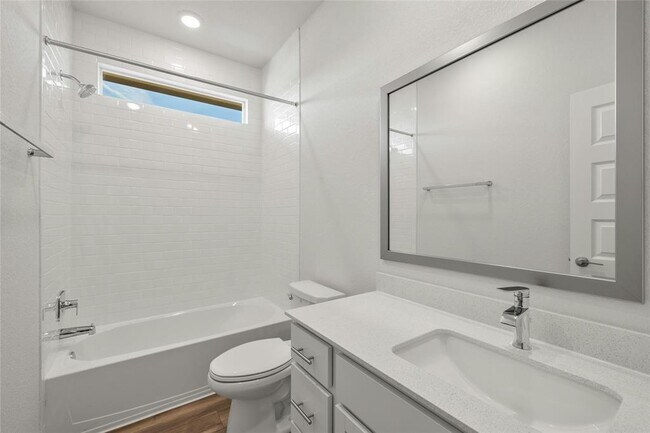 Building Photo - 113 Shadow Oak Cv