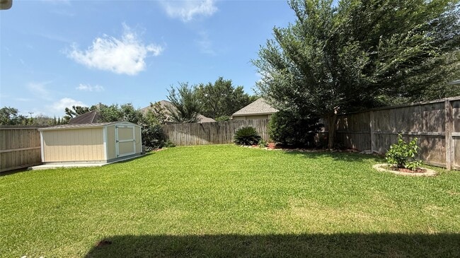 Building Photo - 7206 Bethany Bay Dr