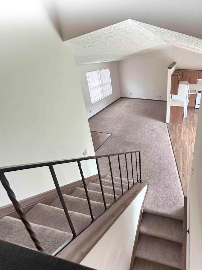 Building Photo - 7947 Schoolside Dr