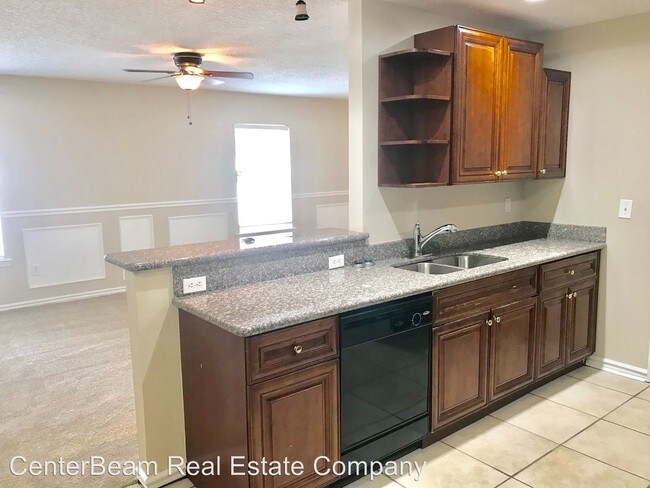 Building Photo - 4 br, 3 bath House - 9054 3rd avenue