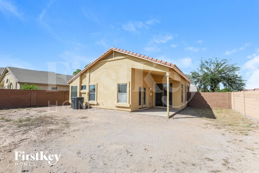 Building Photo - 38173 N Lamar Dr