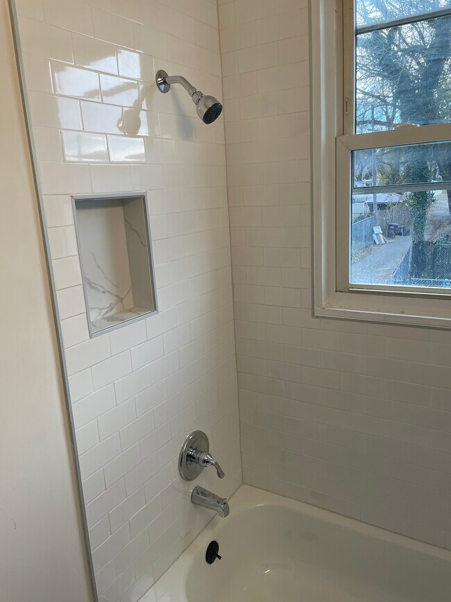 Building Photo - 4809 Meade St NE