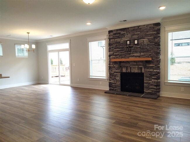 Building Photo - 4013 Belle Landing Rd