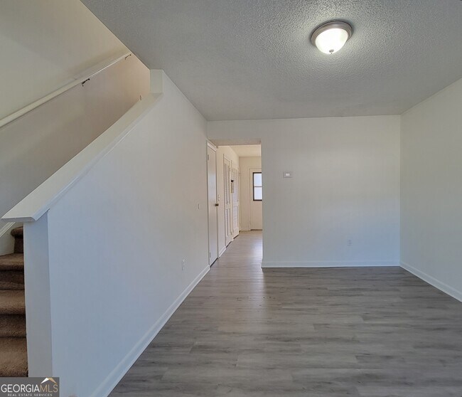 Building Photo - 4570 Hwy 53