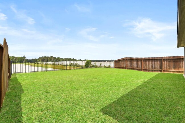 Building Photo - 13904 Great Pnes Ct
