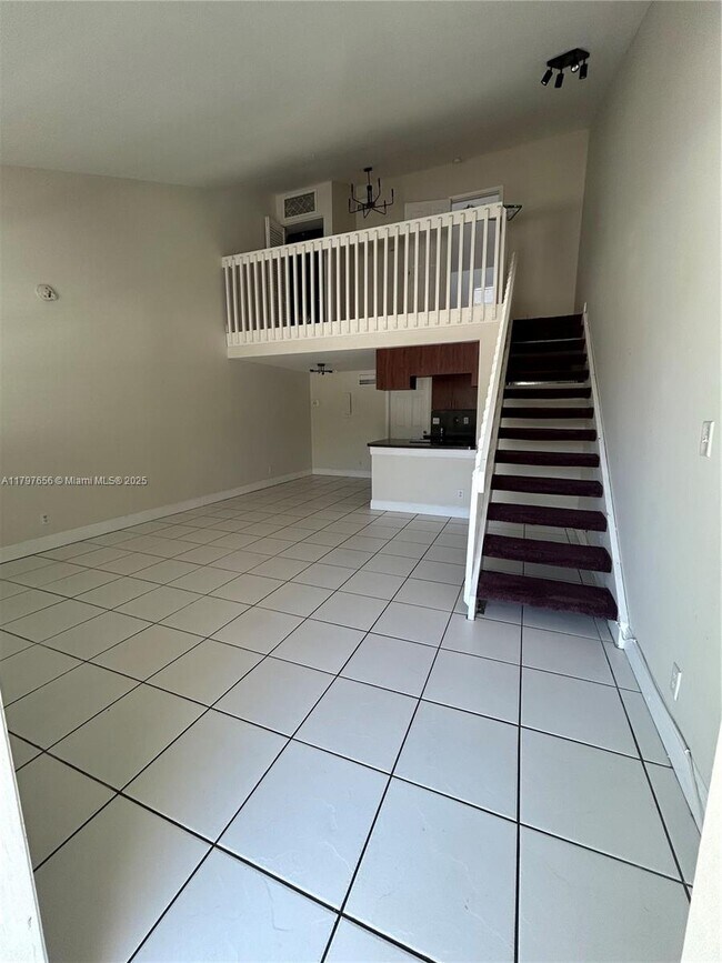 Building Photo - 1455 Holly Heights Dr