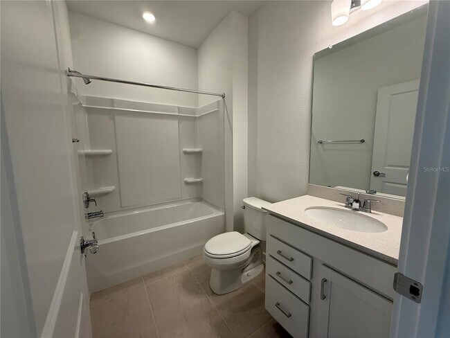 Building Photo - 3915 Big Sky Dr