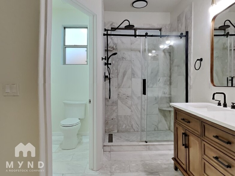 Building Photo - 17964 W Carol Ave