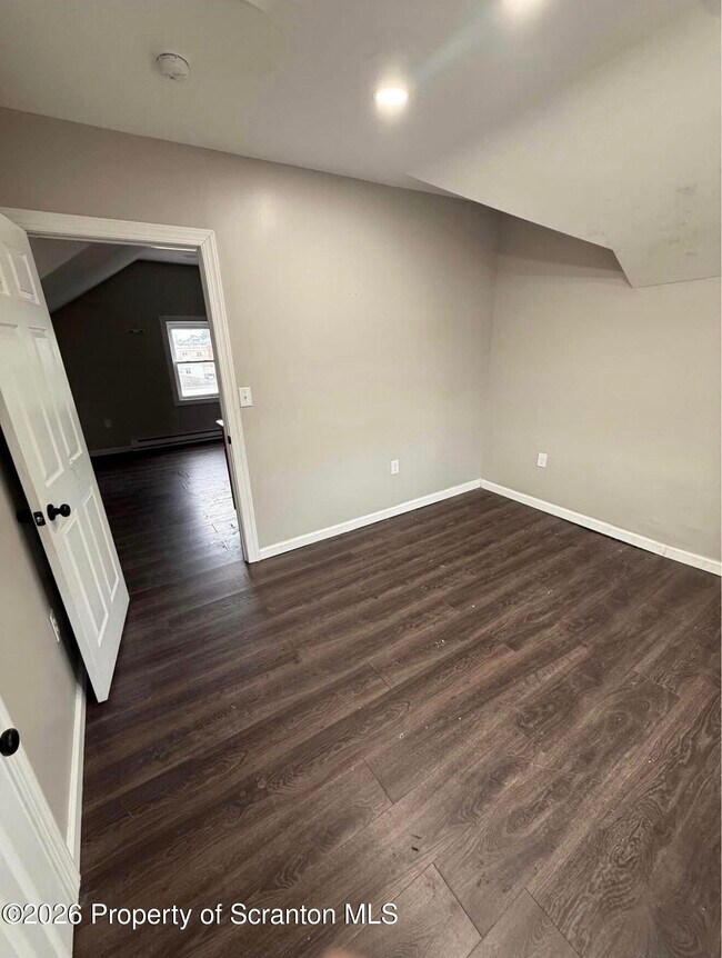 Building Photo - 39 W Ridge St