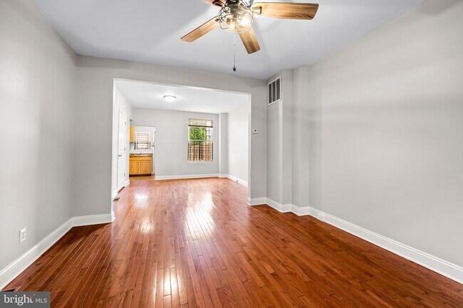Building Photo - 414 N Bouldin St