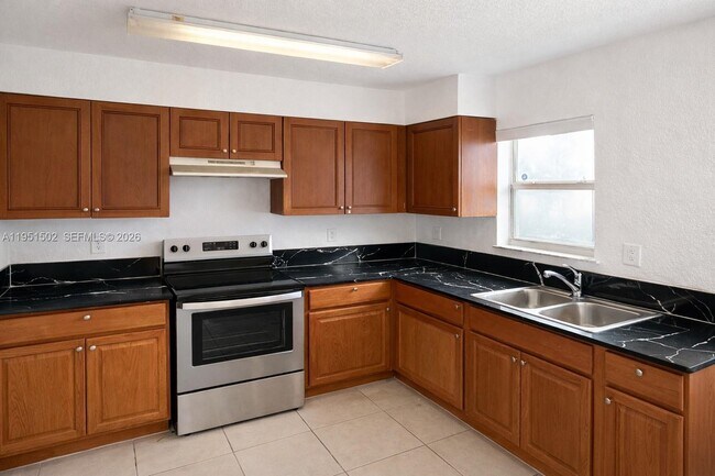 Building Photo - 2752 NW 131st St