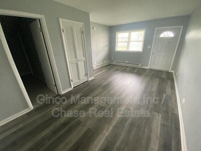 Building Photo - 29837 Illinois 50 - E5