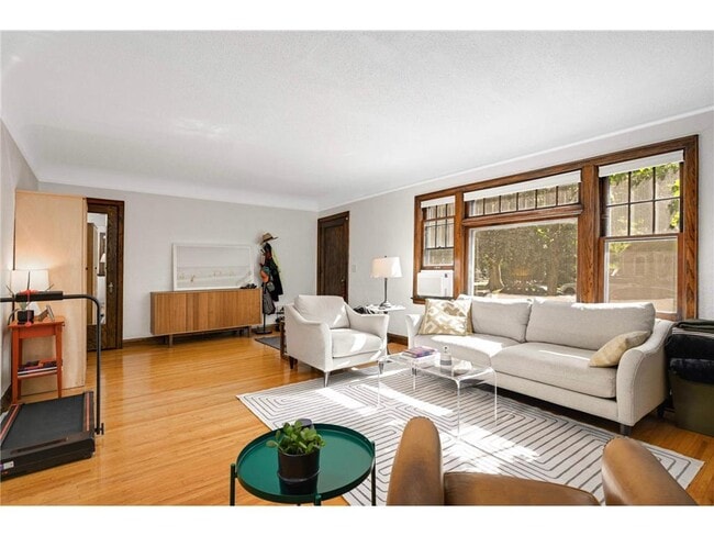 Building Photo - 4304 Beard Ave S