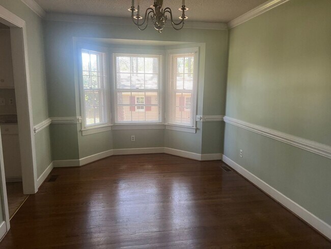 Building Photo - 3 Bedroom House-Nash Co