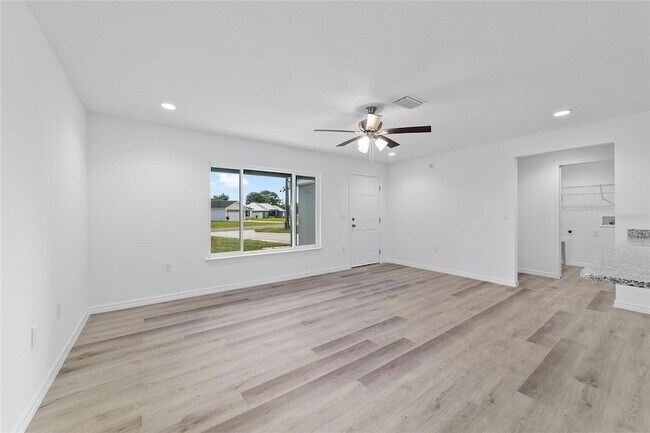 Building Photo - 874 NE 130th Terrace