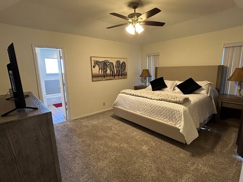 Building Photo - 33 Cibola Ct