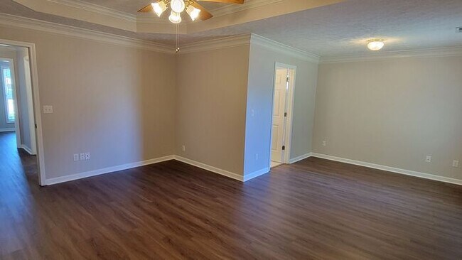 Building Photo - Forrest Pointe Subdivision