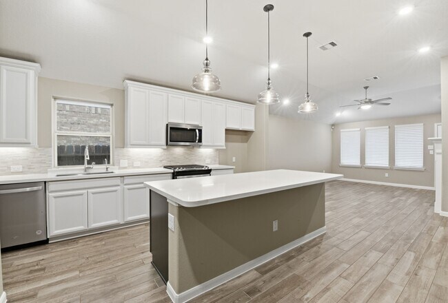 Building Photo - 19427 Trotter Cp Trl