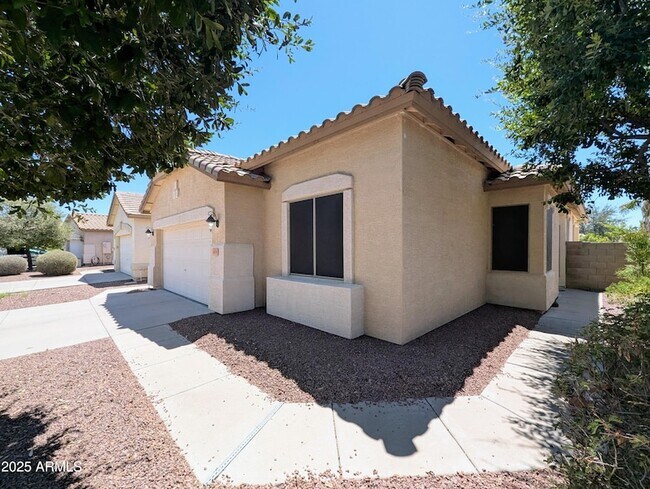Building Photo - 16635 N 169th Ave
