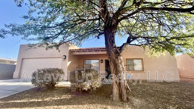 Primary Photo - 387 W Mossman St