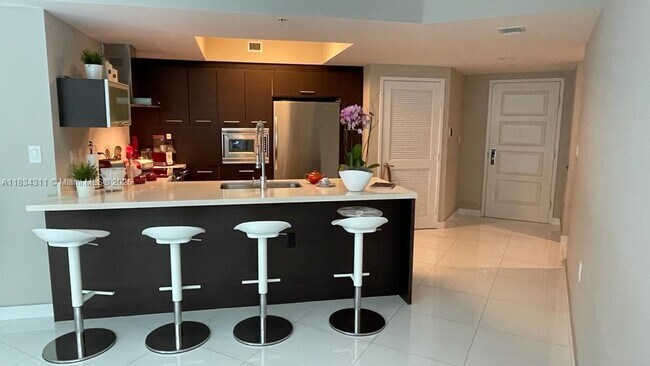 Building Photo - 200 Sunny Isles Blvd