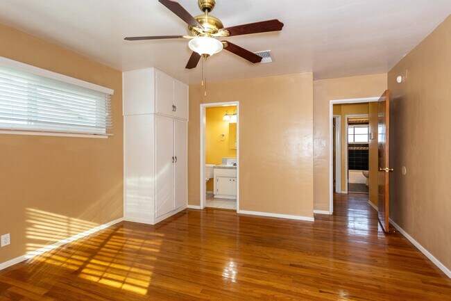 Building Photo - 1312 Telegraph Ave