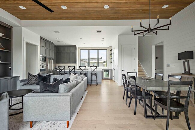 Building Photo - 2204 Escape Blvd.