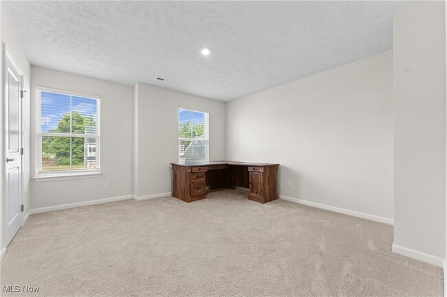 Building Photo - 3383 Jackson Park Dr