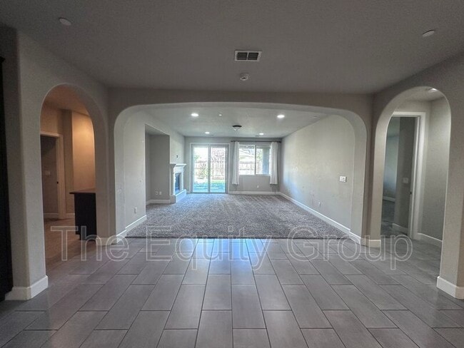 Building Photo - 2840 Channel Reef Ave