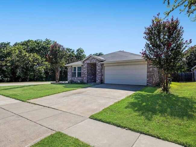 Building Photo - 8212 Canoe Ridge Ln